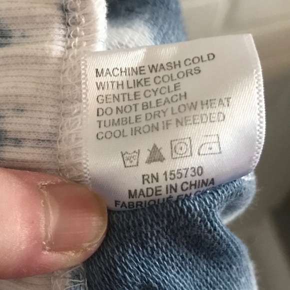 Tie Dye Blue and White Short Women Plus Size 3X - Picture 7 of 11